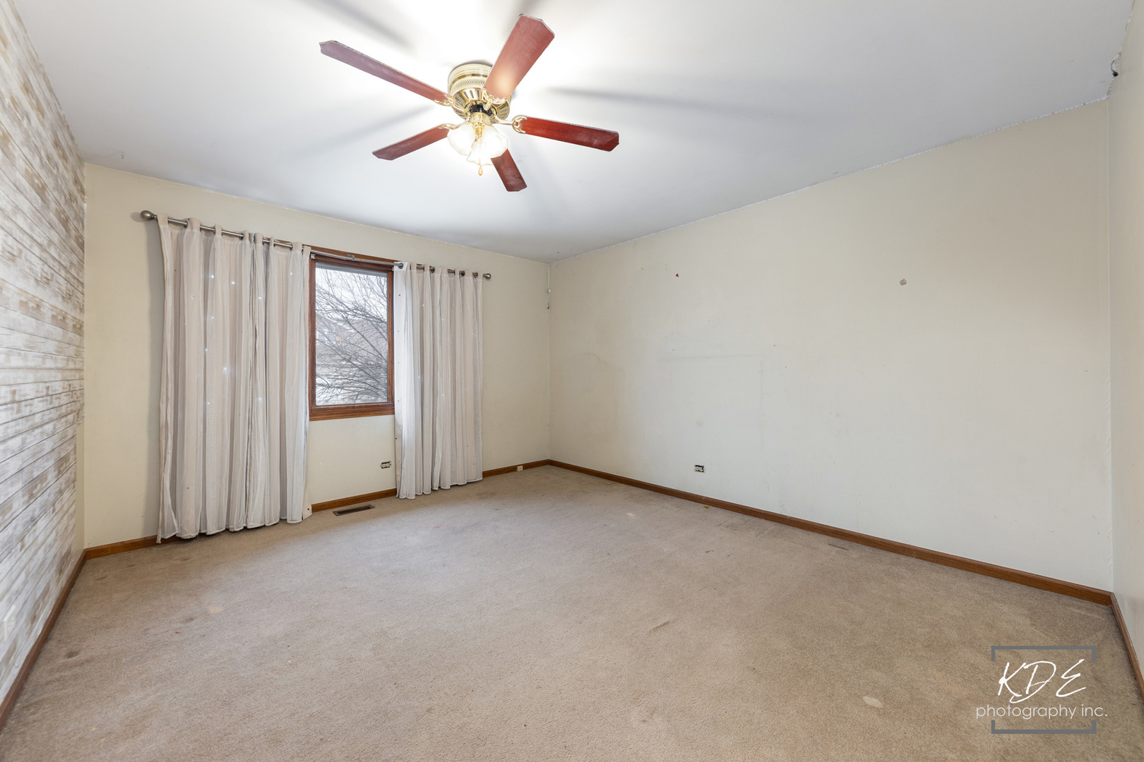 17027 Judy Court, Oak Forest, IL 60452