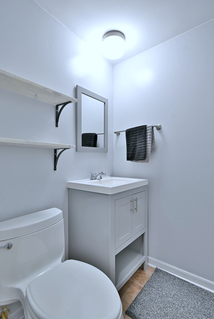 658 Claridge Circle, Hoffman Estates, IL 60169