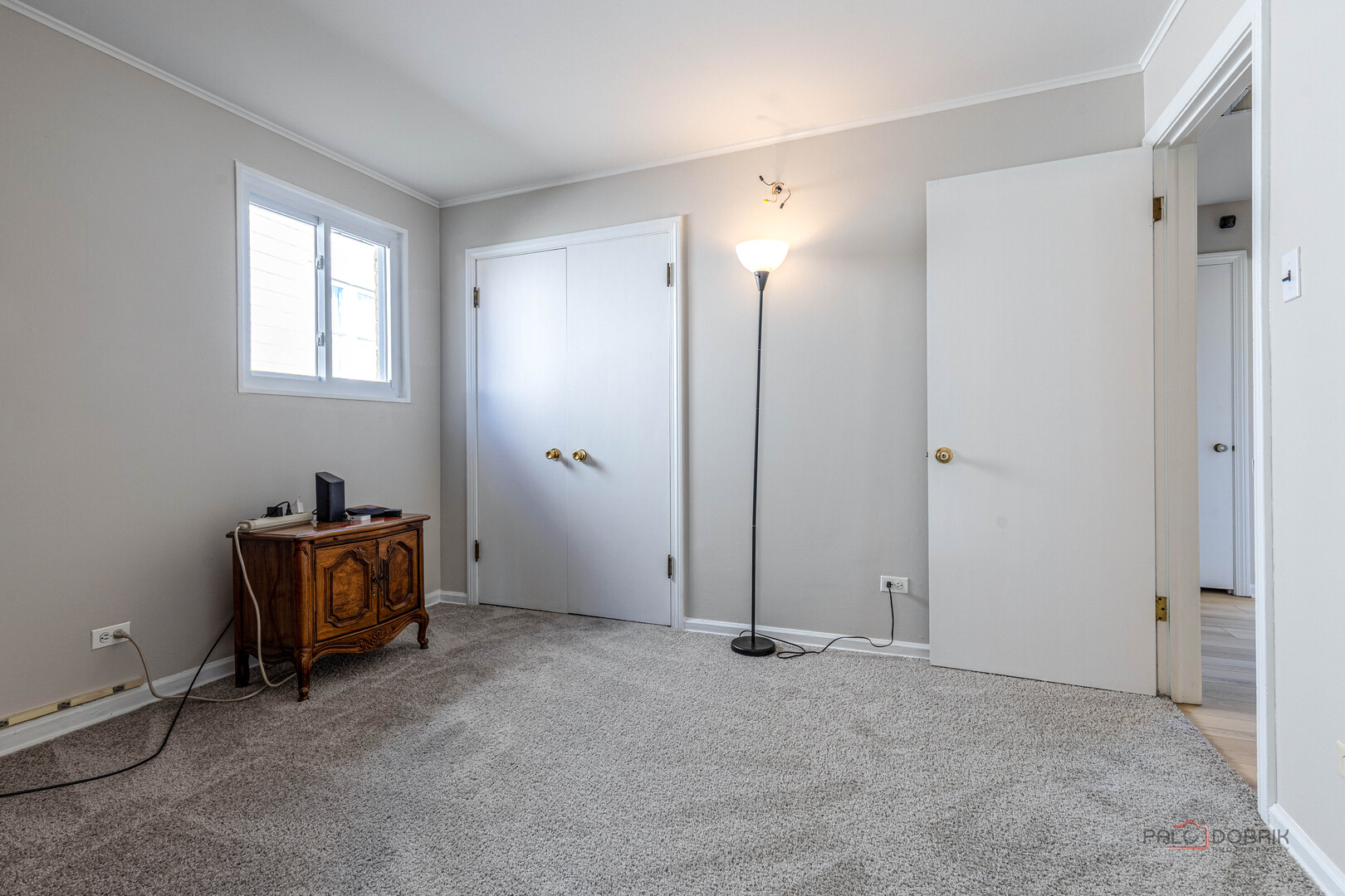 858 E Grant Drive, Des Plaines, IL 60016