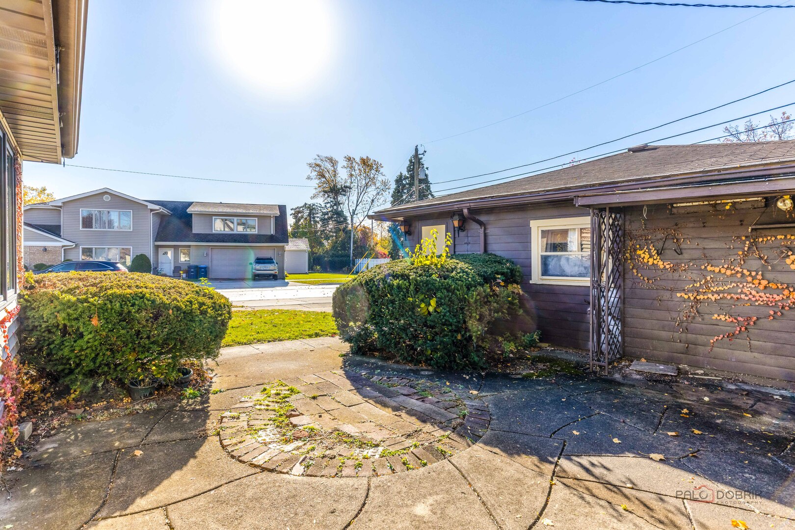 858 E Grant Drive, Des Plaines, IL 60016