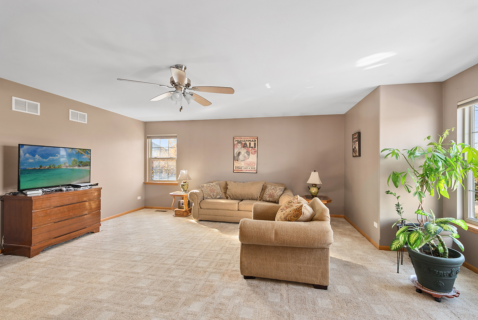 902 Cheyenne Lane, New Lenox, IL 60451