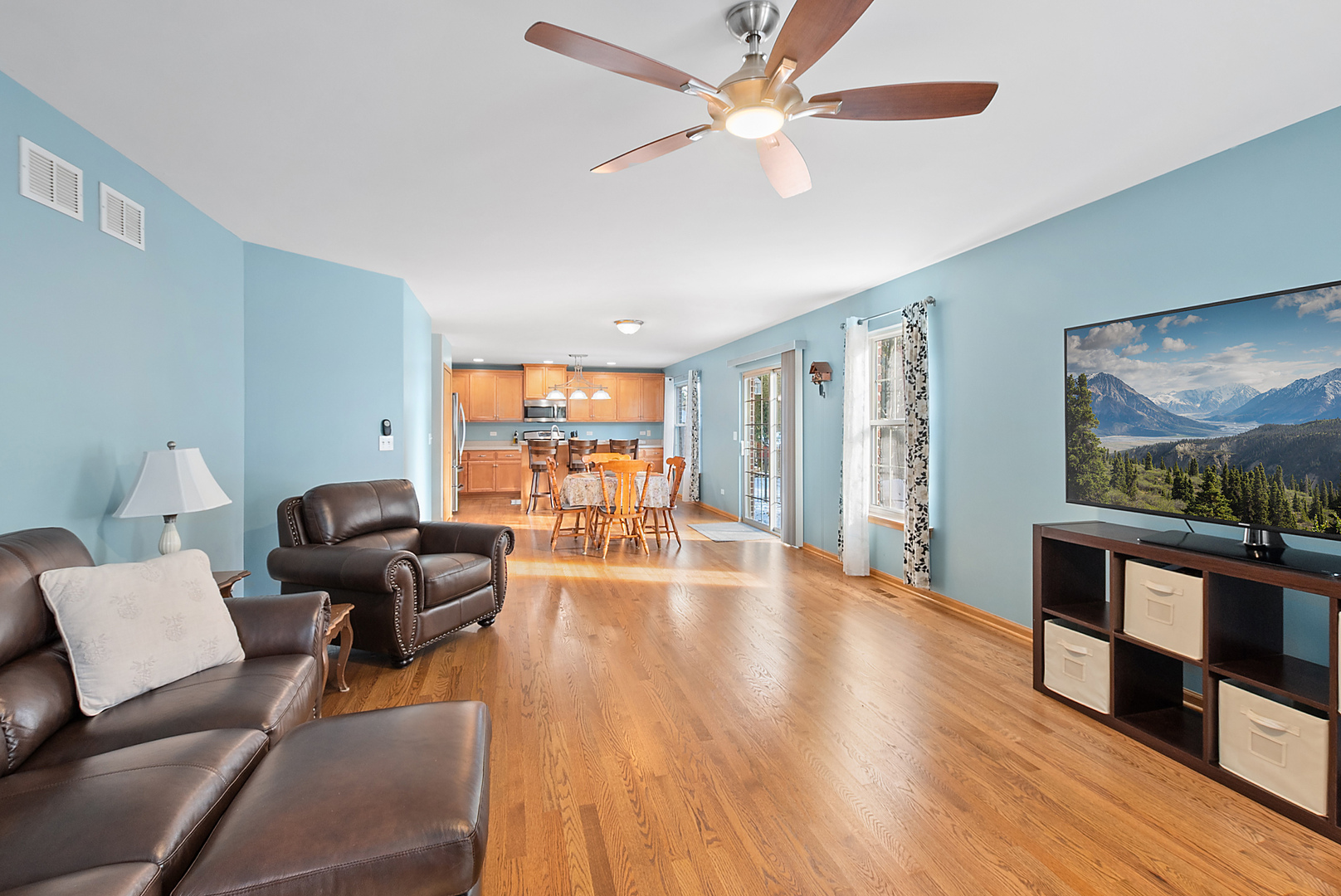 902 Cheyenne Lane, New Lenox, IL 60451