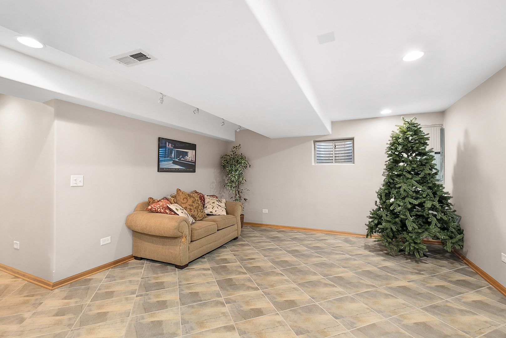 902 Cheyenne Lane, New Lenox, IL 60451