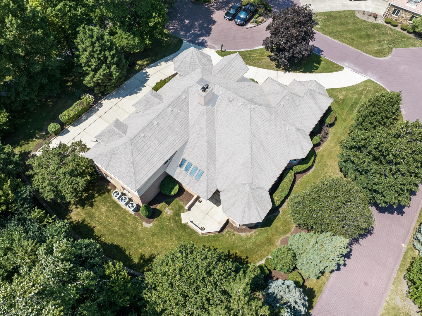 911 Red Fox Lane, Oak Brook, IL 60523