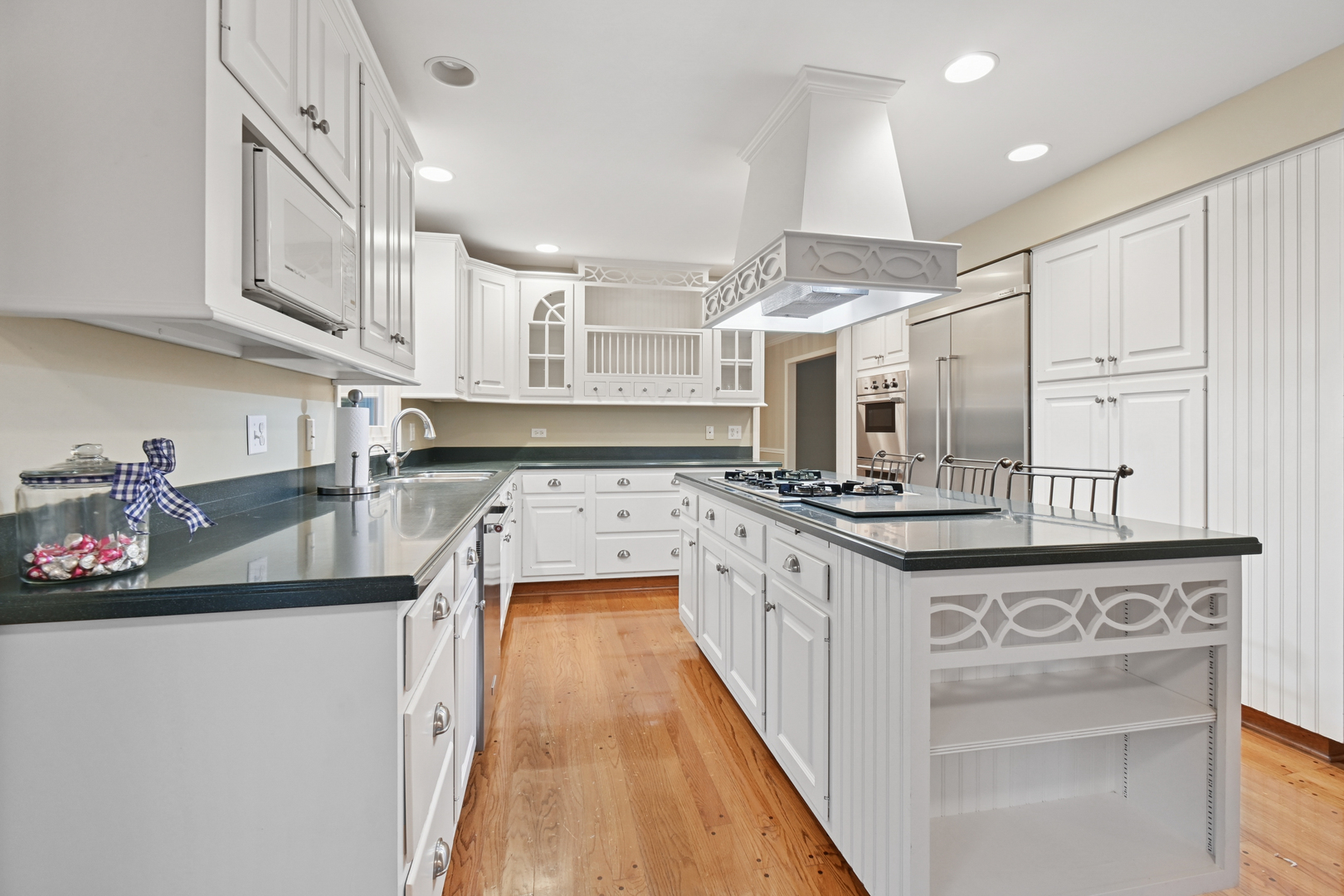 846 Park Drive, Flossmoor, IL 60422