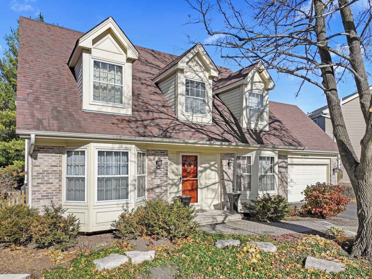 27W154 Chartwell Drive, Winfield, IL 60190