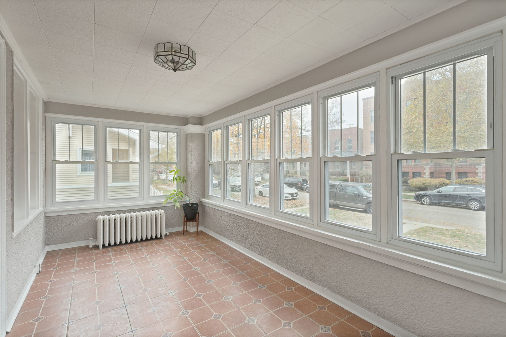 808 S Euclid Avenue, Oak Park, IL 60304