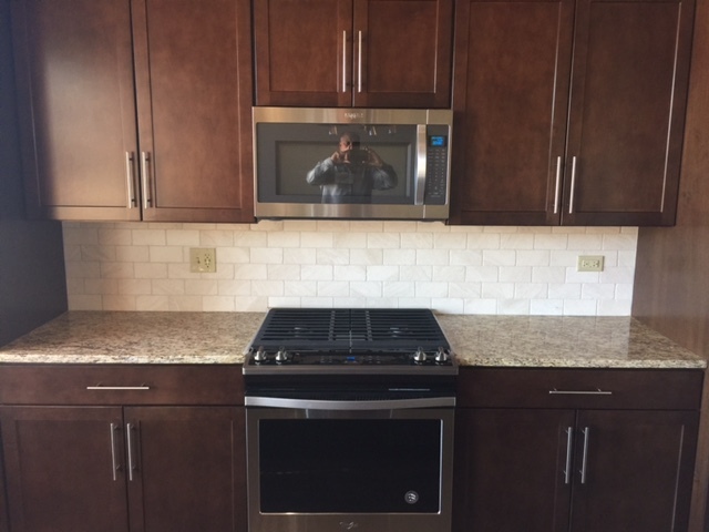 East Dundee, IL 60118