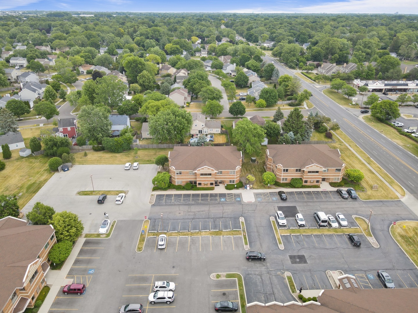 1N131 County Farm Road, Winfield, IL 60190