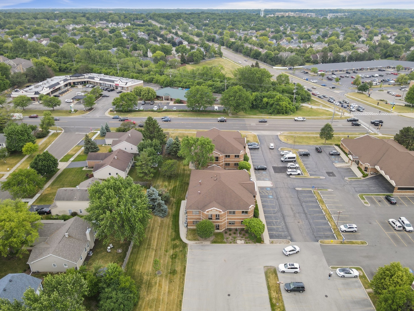 1N131 County Farm Road, Winfield, IL 60190