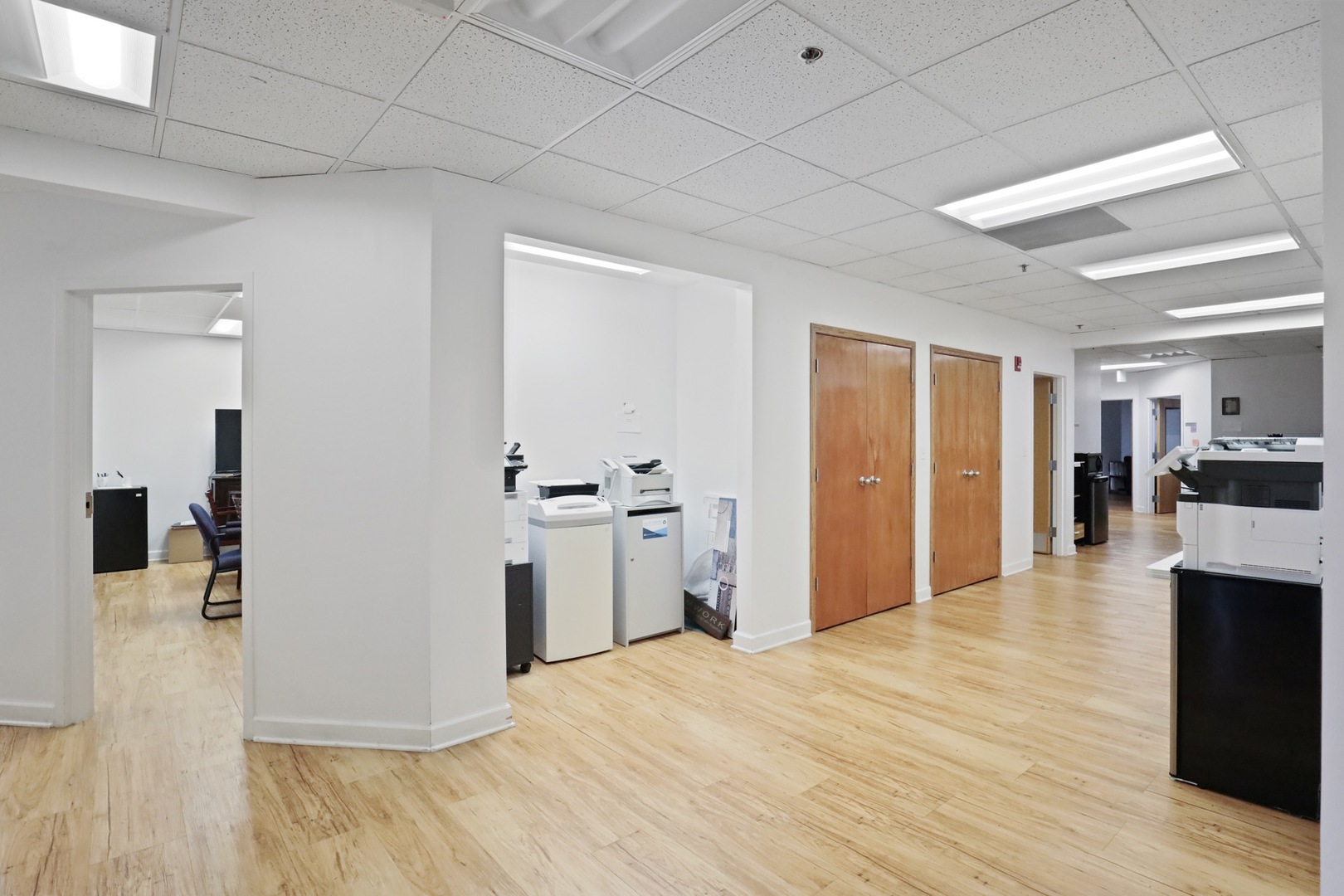 1N131 County Farm Road, Winfield, IL 60190