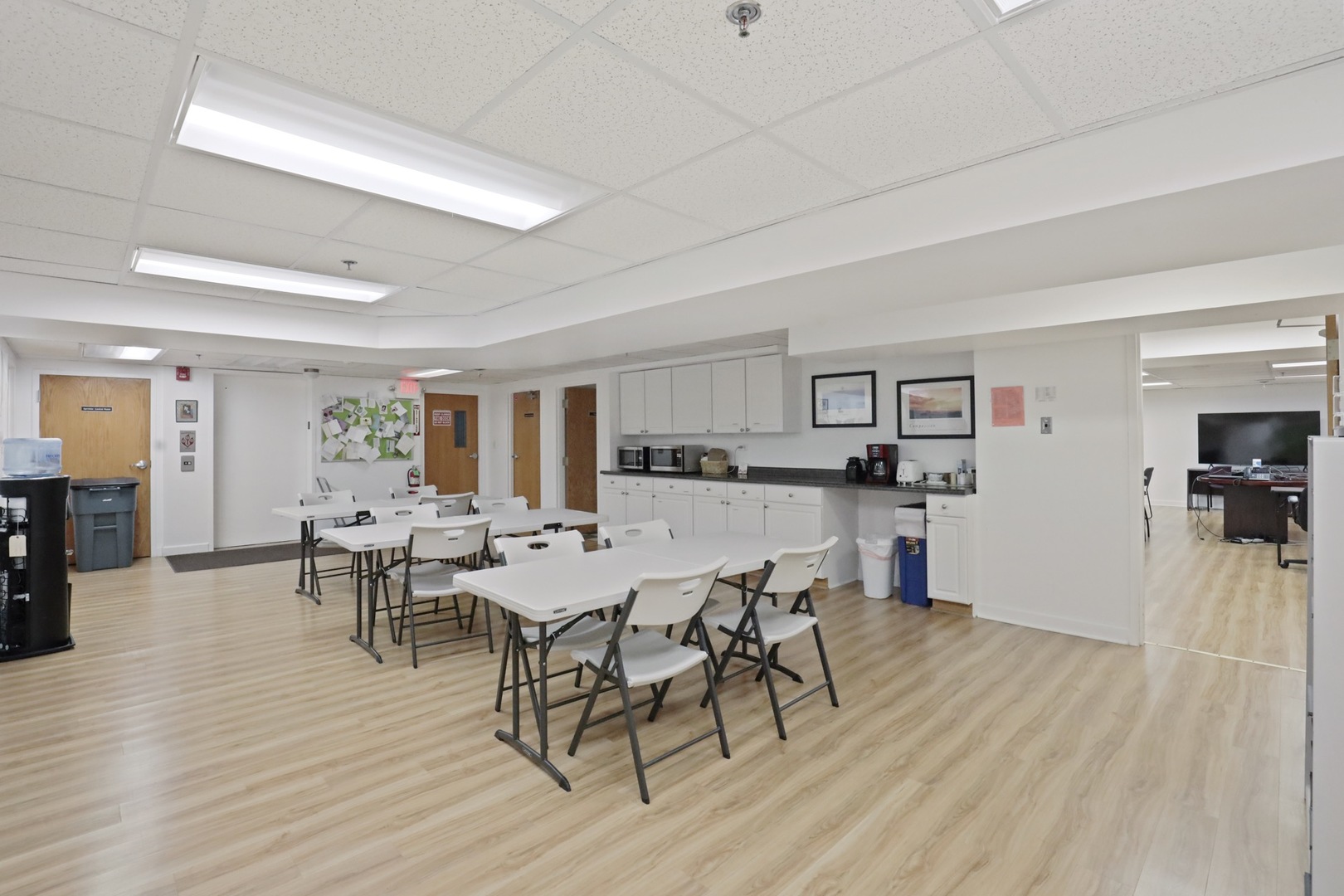 1N131 County Farm Road, Winfield, IL 60190