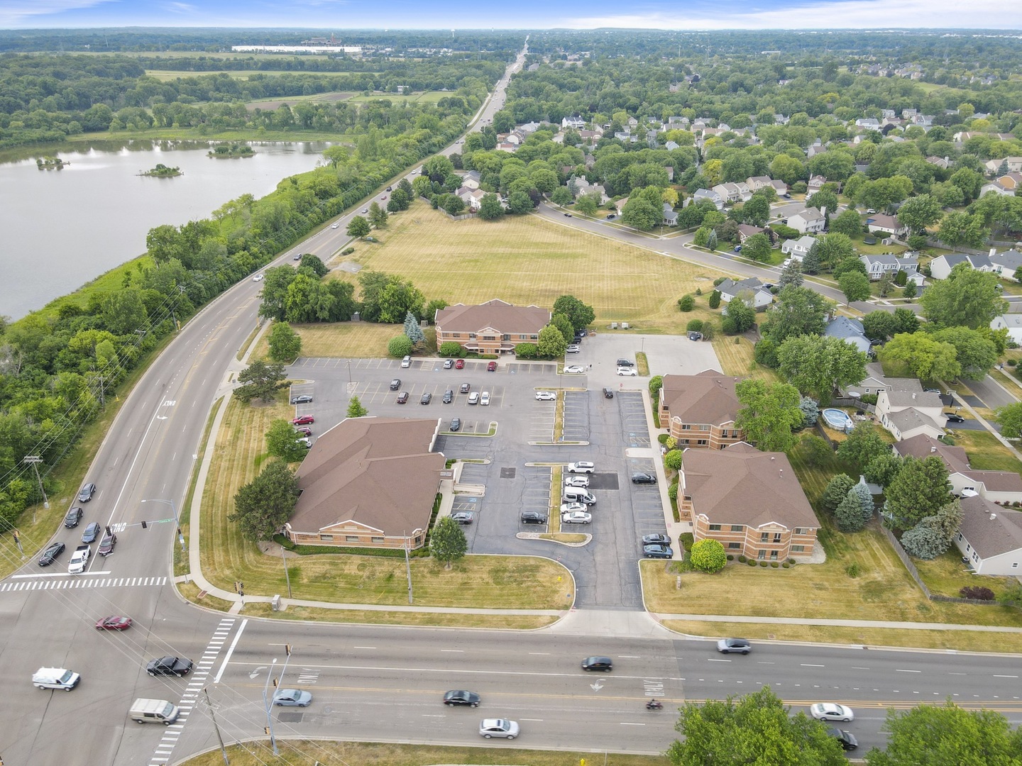 1N131 County Farm Road, Winfield, IL 60190