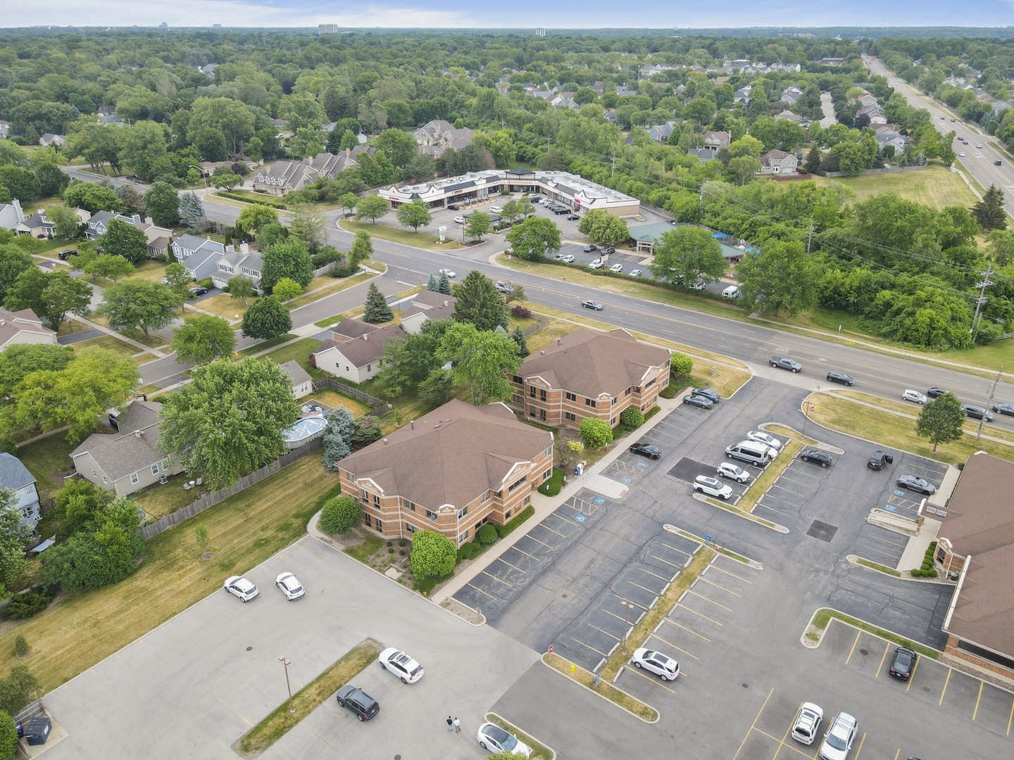 1N131 County Farm Road, Winfield, IL 60190