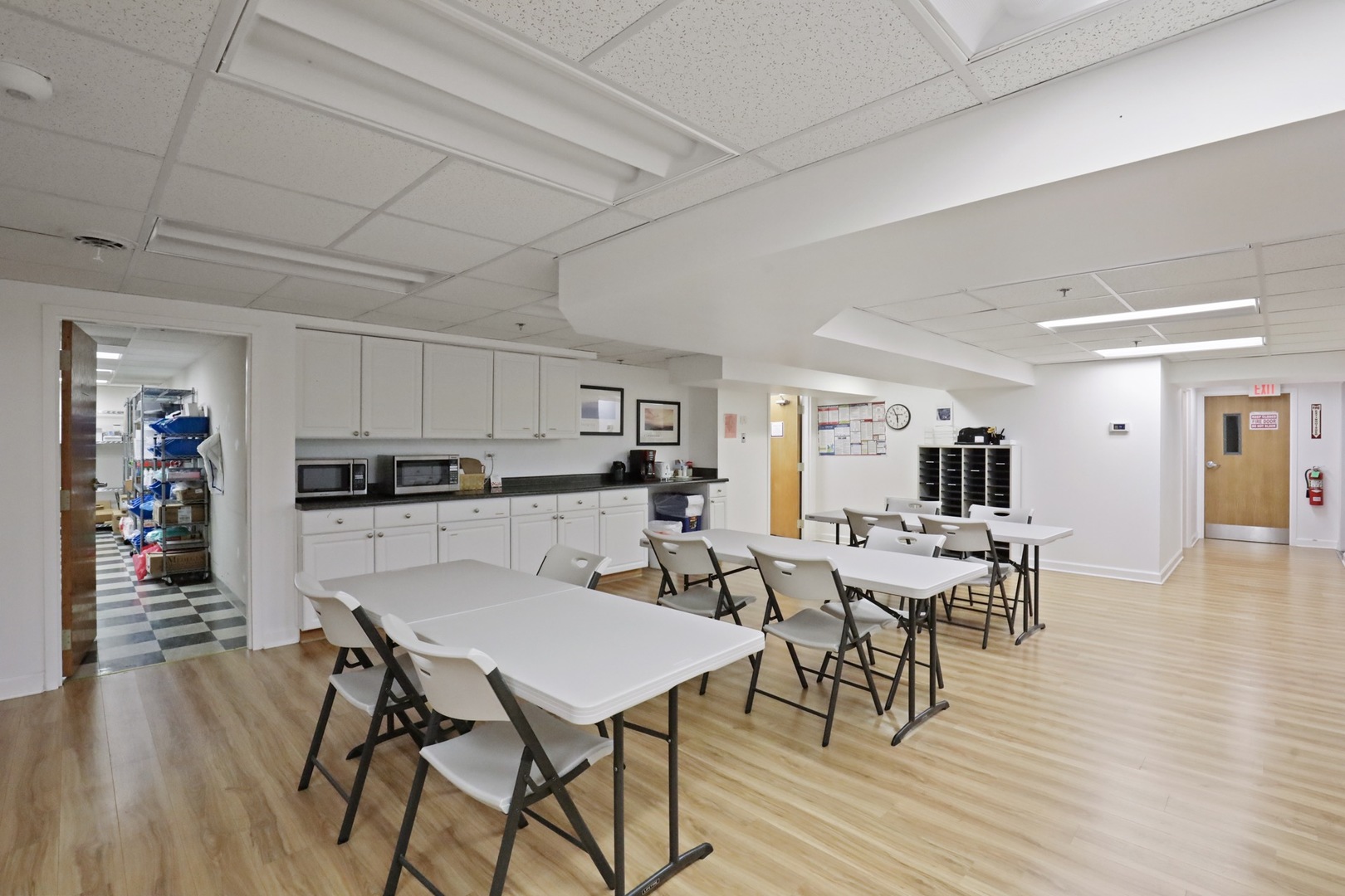 1N131 County Farm Road, Winfield, IL 60190