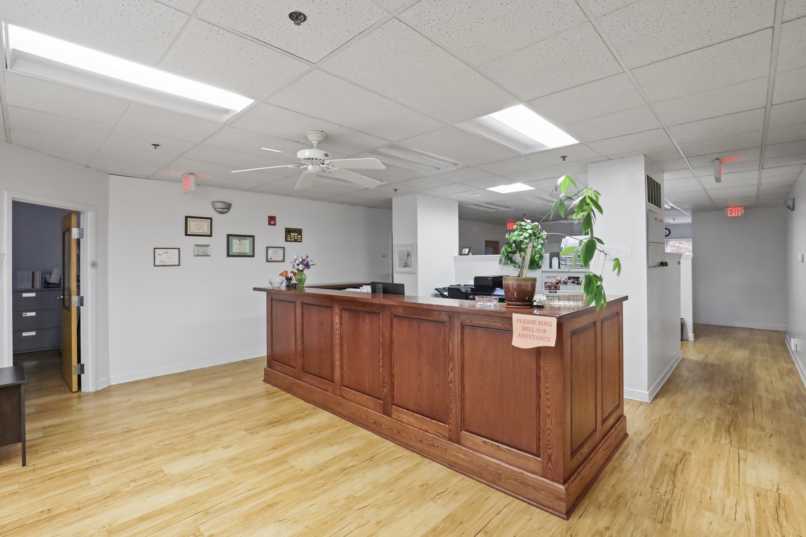 1N131 County Farm Road, Winfield, IL 60190