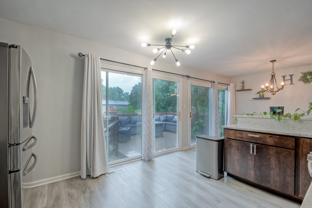 220 Falcon Ridge Way, Bolingbrook, IL 60440