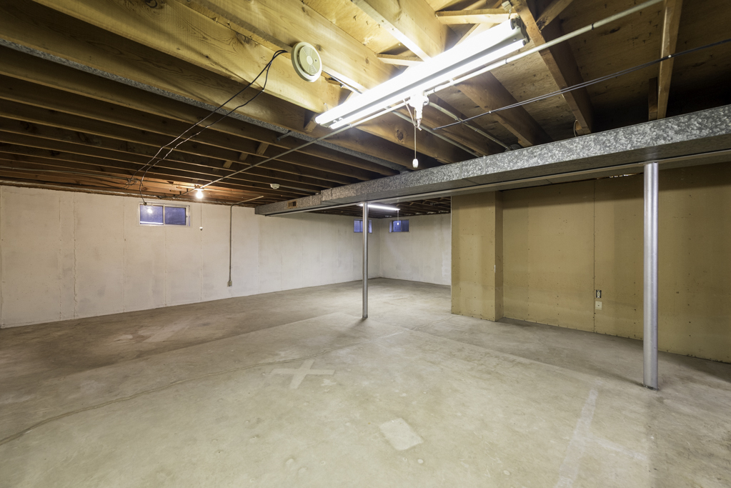 2217 Joanna Avenue, Zion, IL 60099