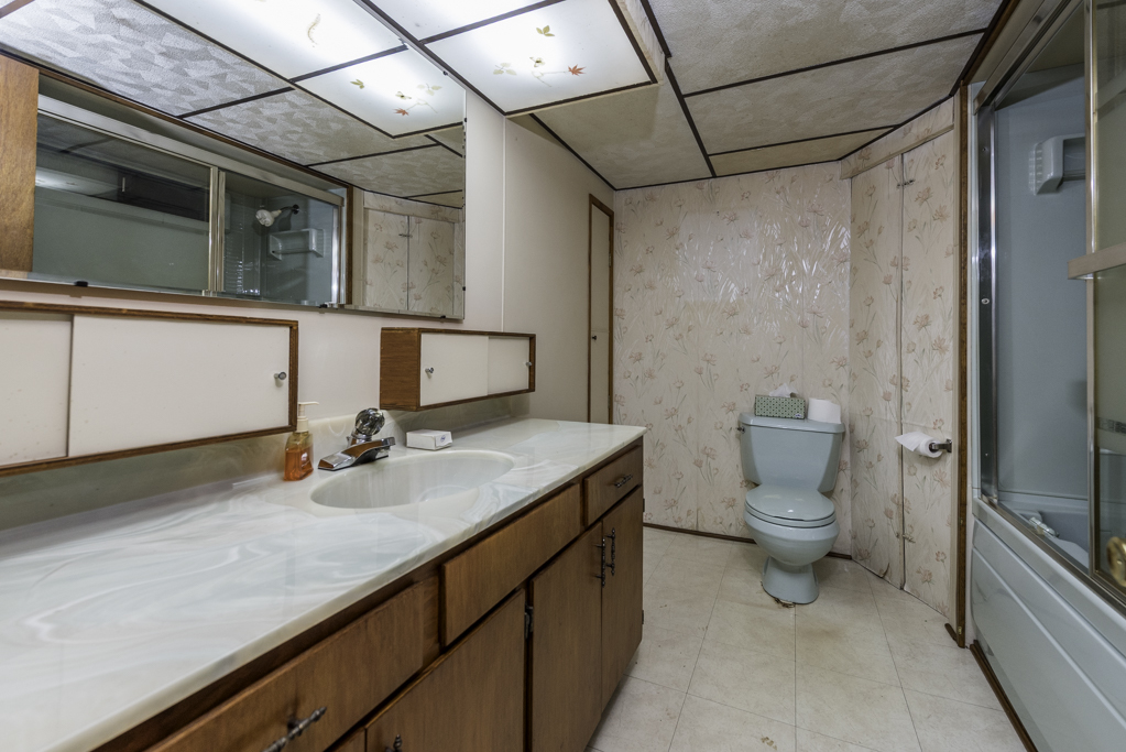 2217 Joanna Avenue, Zion, IL 60099