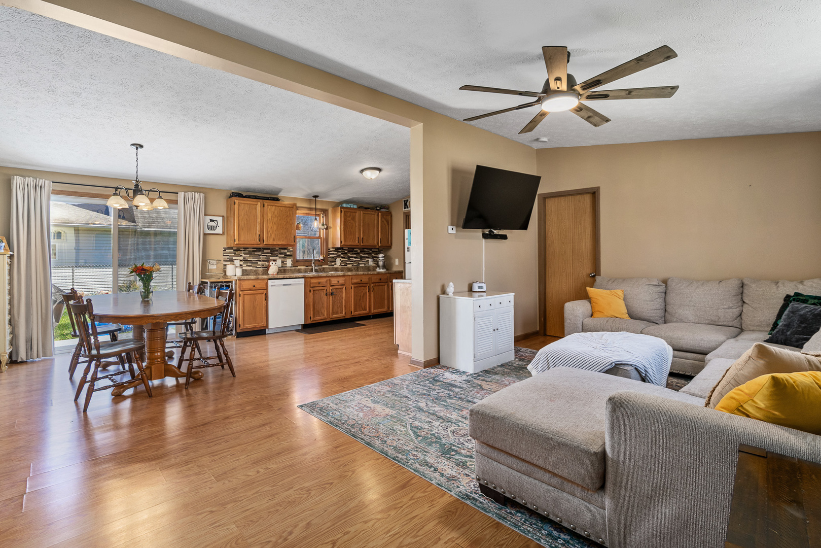 409 N Carey Street, Braceville, IL 60407