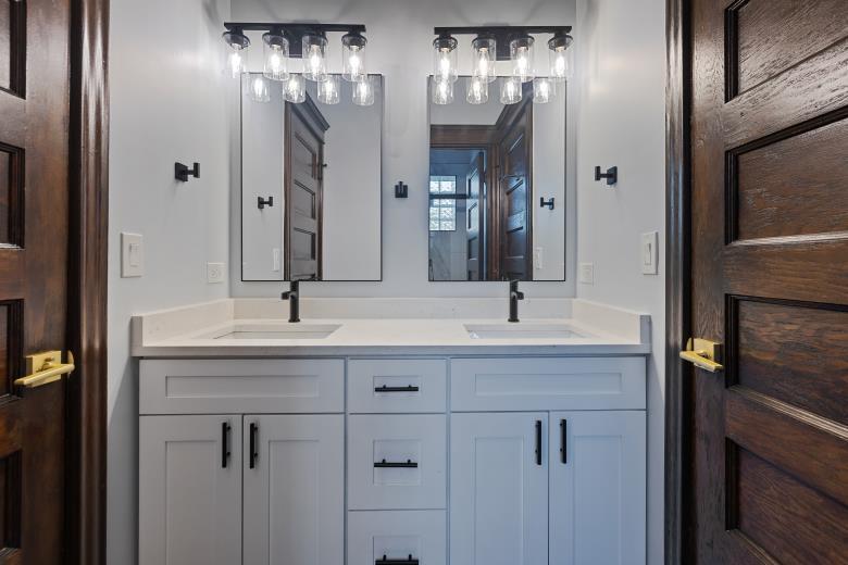 442 E 48th Street #2E, Chicago, IL 60615