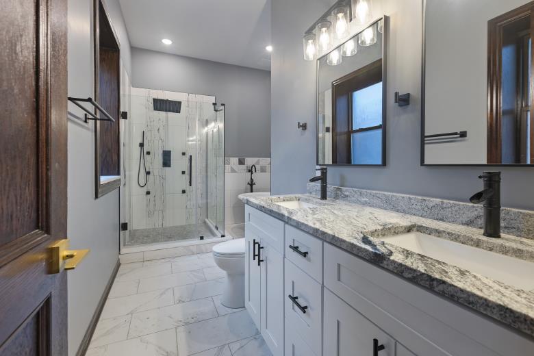 442 E 48th Street #2E, Chicago, IL 60615