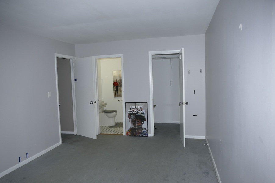 7724 Woodward Avenue #14-8G, Woodridge, IL 60517