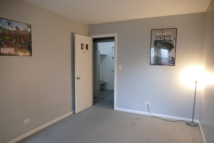 7724 Woodward Avenue #14-8G, Woodridge, IL 60517