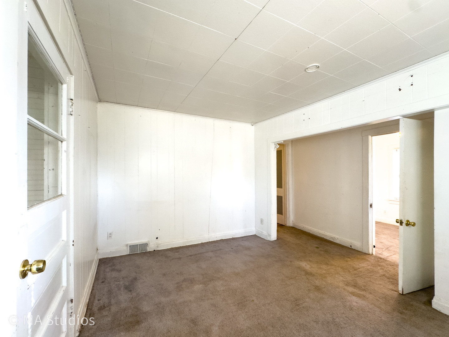 8S057 S Vine Street, Burr Ridge, IL 60527