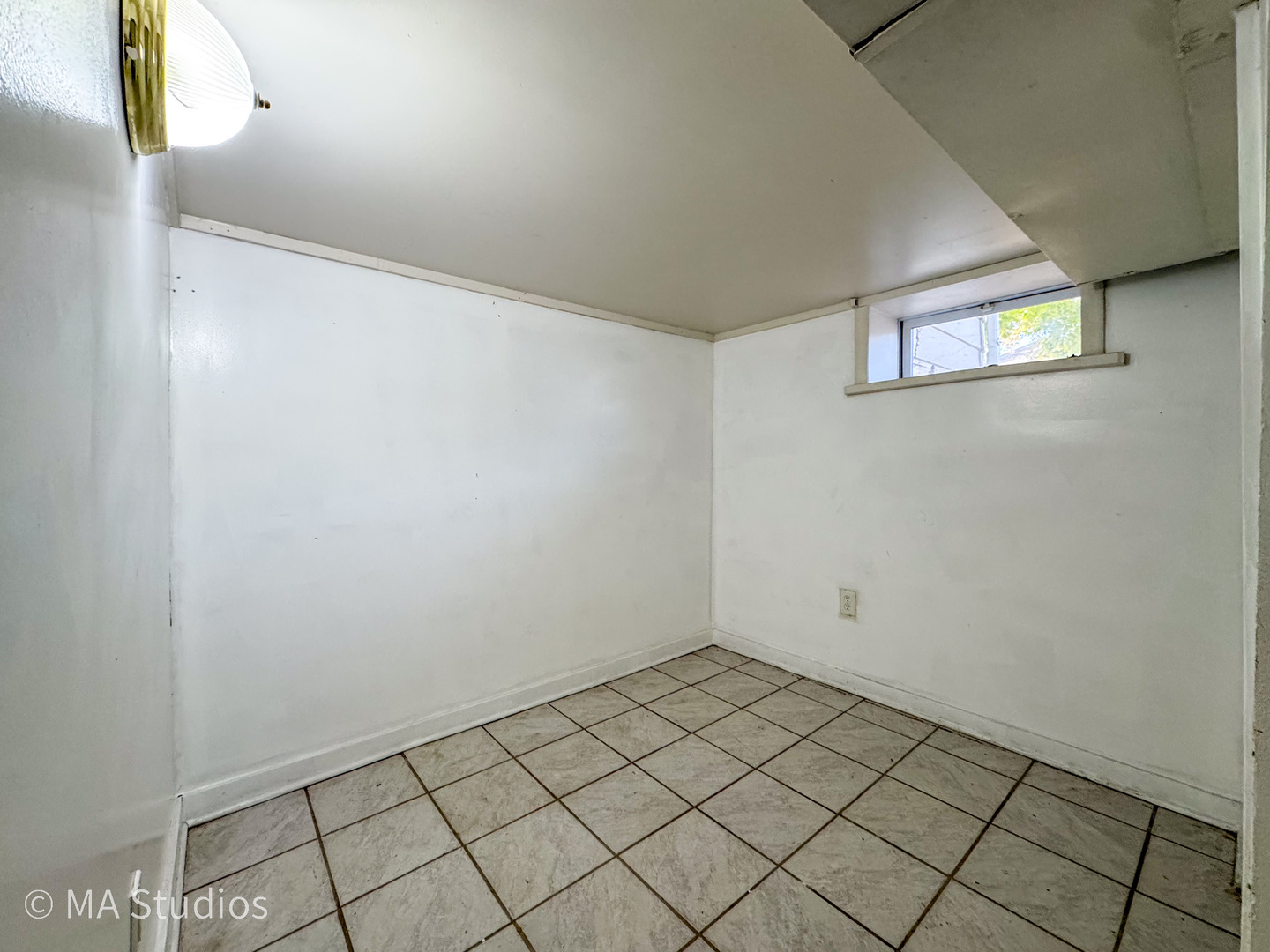 8S057 S Vine Street, Burr Ridge, IL 60527