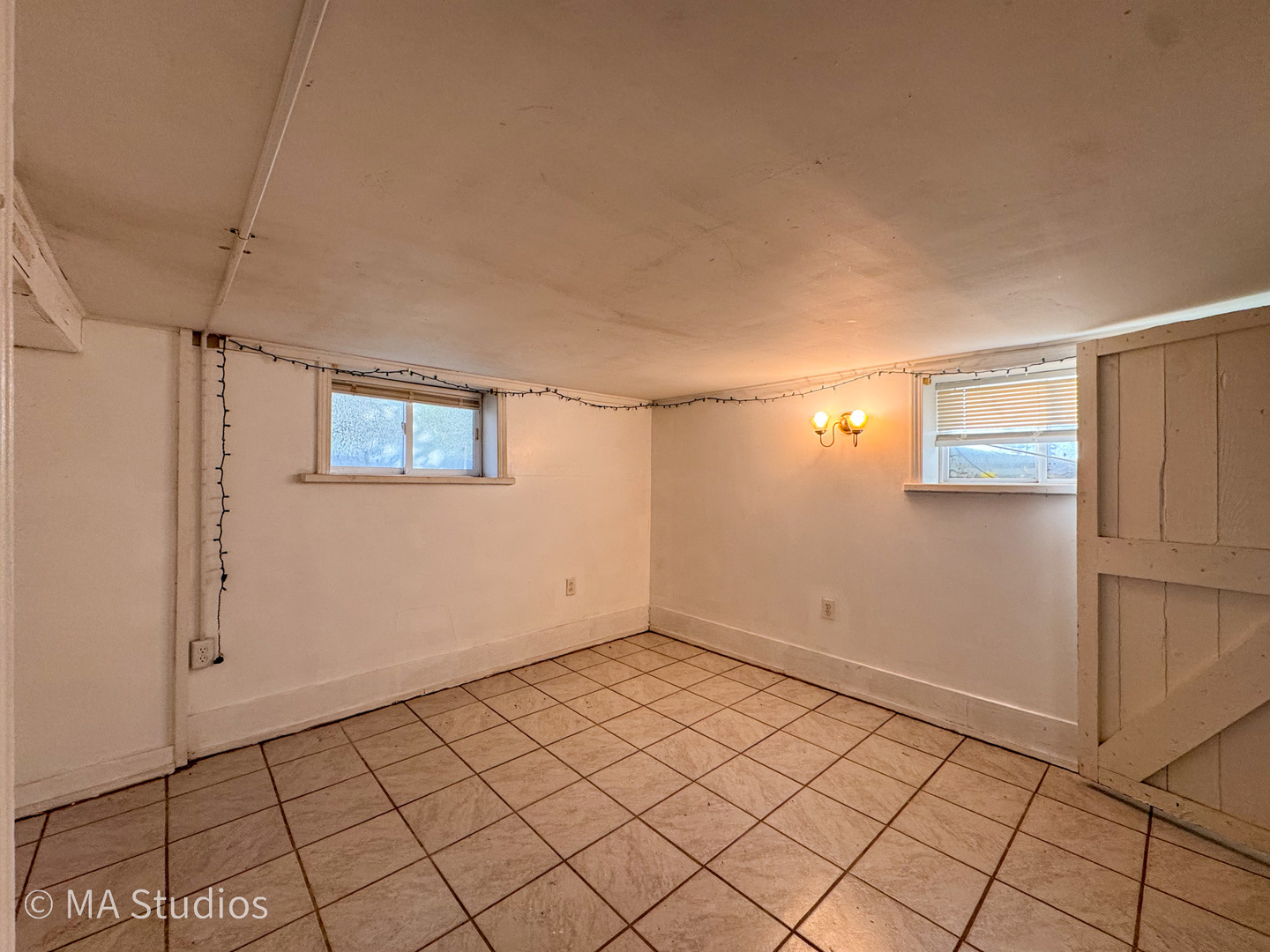 8S057 S Vine Street, Burr Ridge, IL 60527