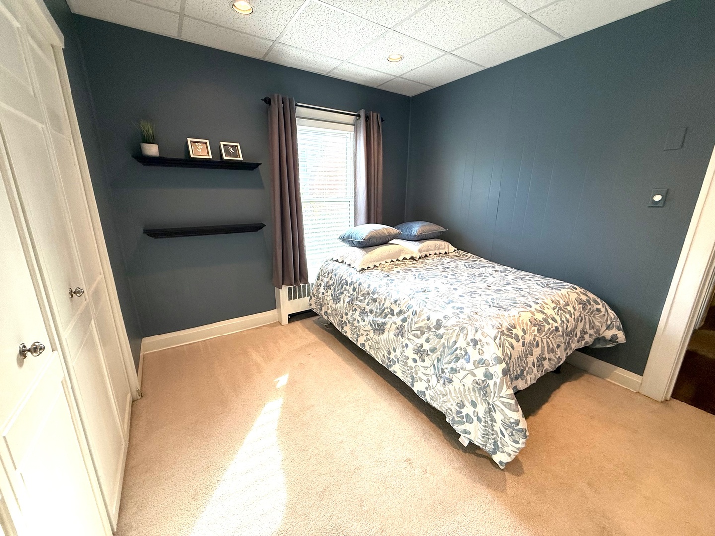 515 S Oakland Avenue, Villa Park, IL 60181