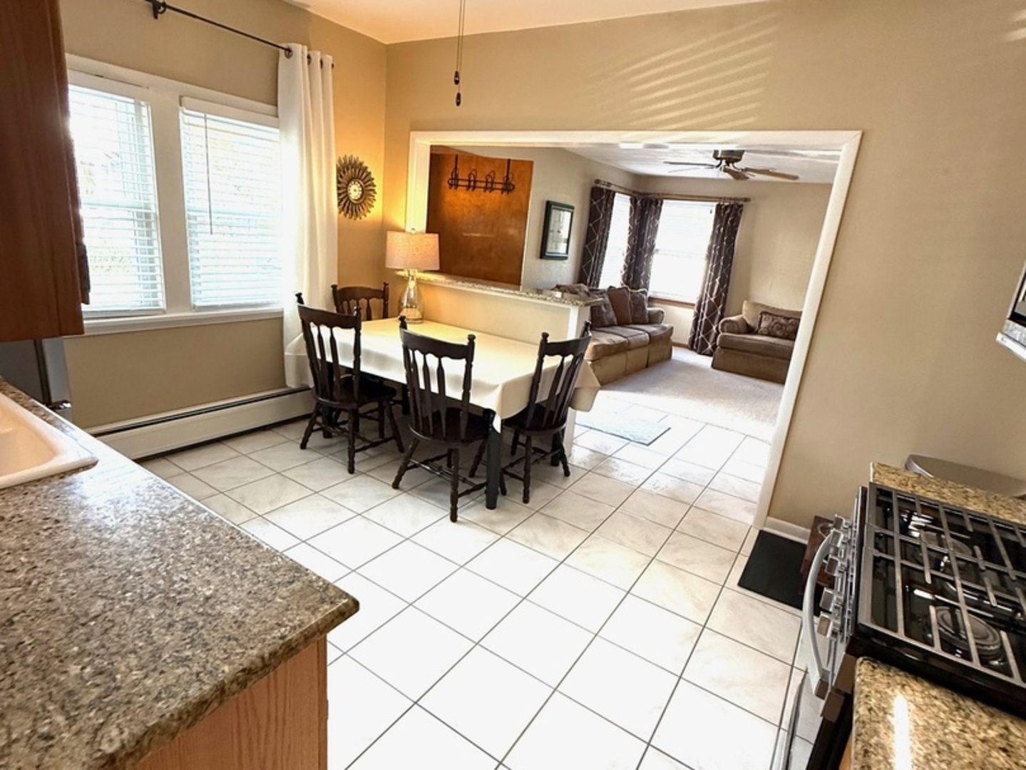 515 S Oakland Avenue, Villa Park, IL 60181