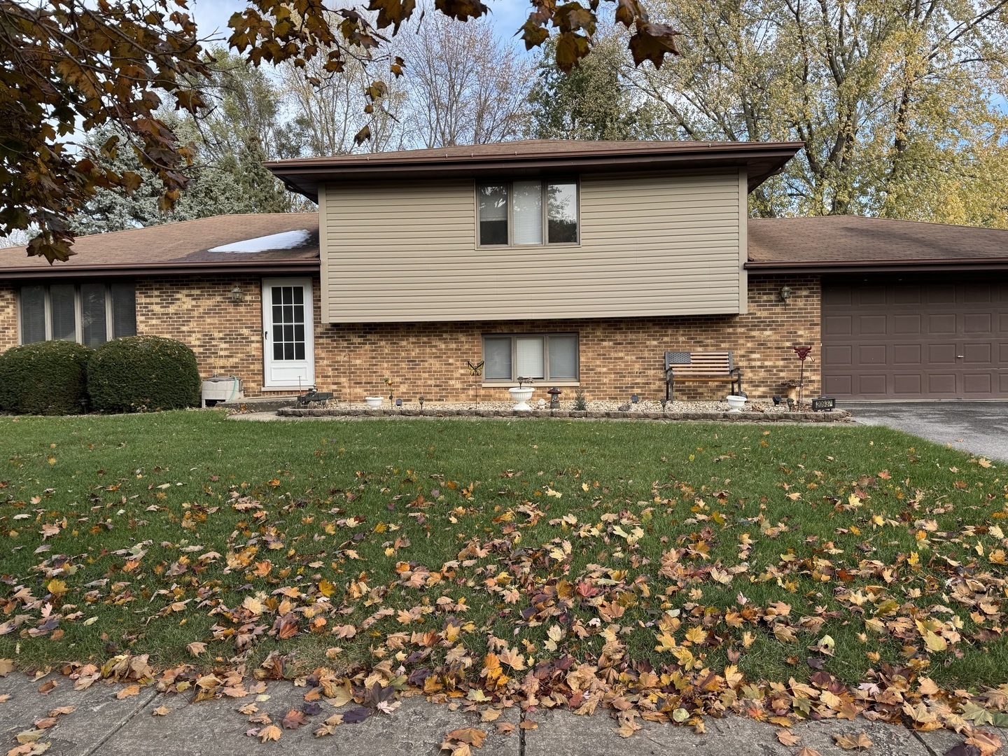 20937 Ron Lee Drive, Shorewood, IL 60404