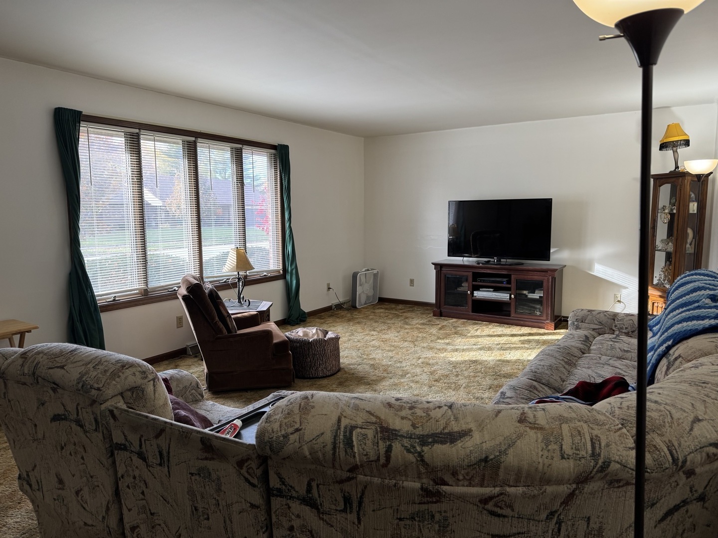 20937 Ron Lee Drive, Shorewood, IL 60404