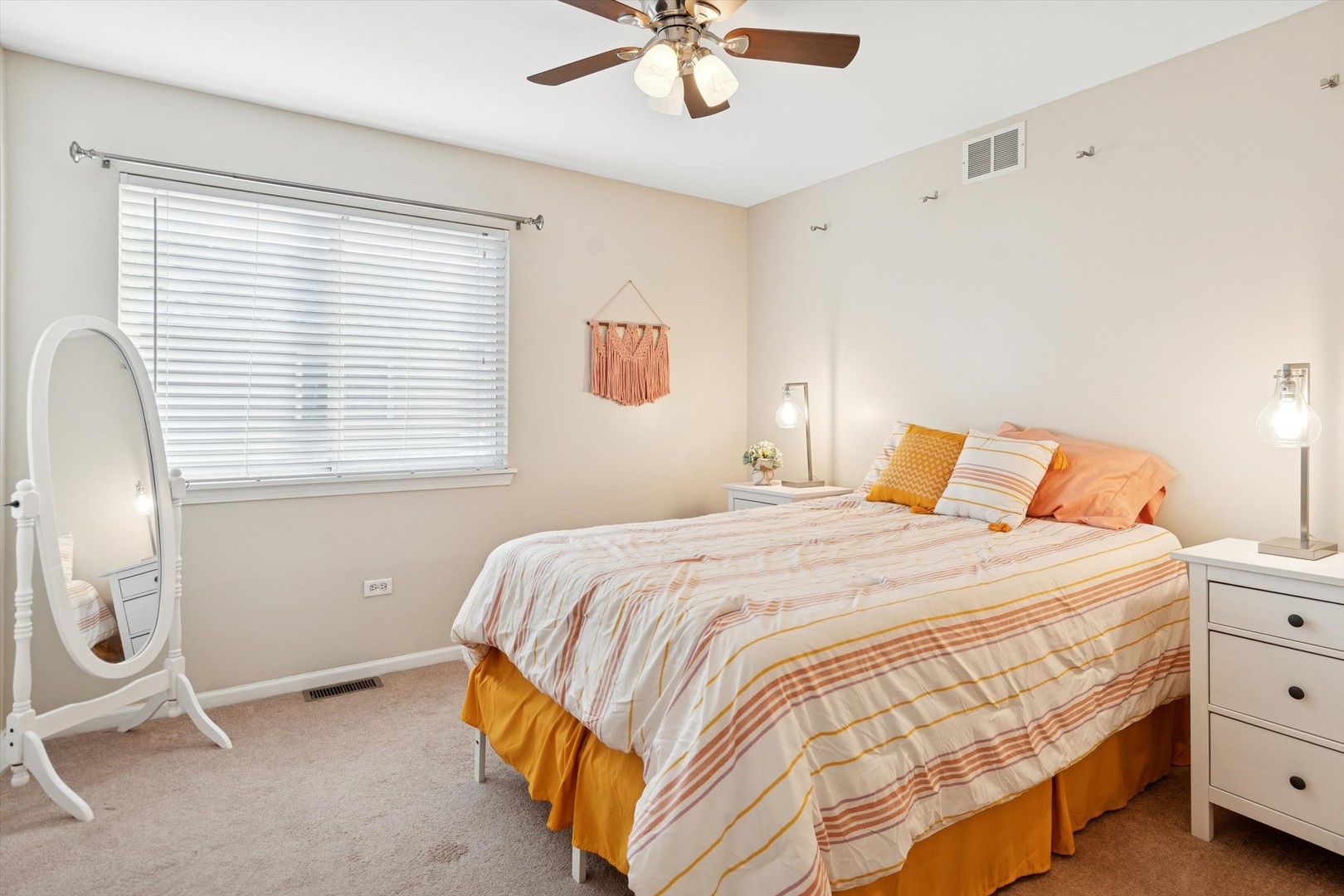 164 Willow Bend, Bolingbrook, IL 60490