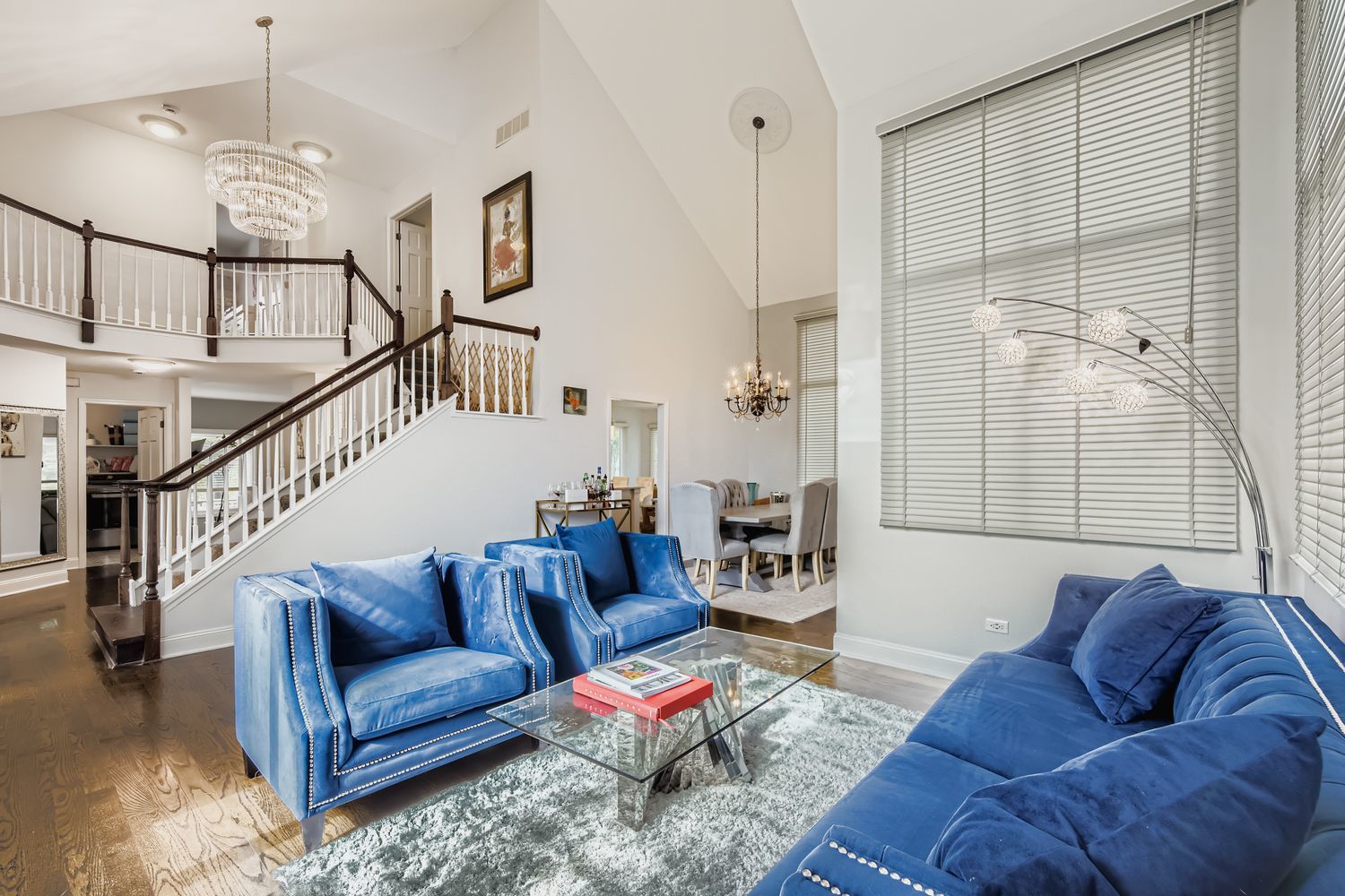 53 FALCON Place, Westmont, IL 60559