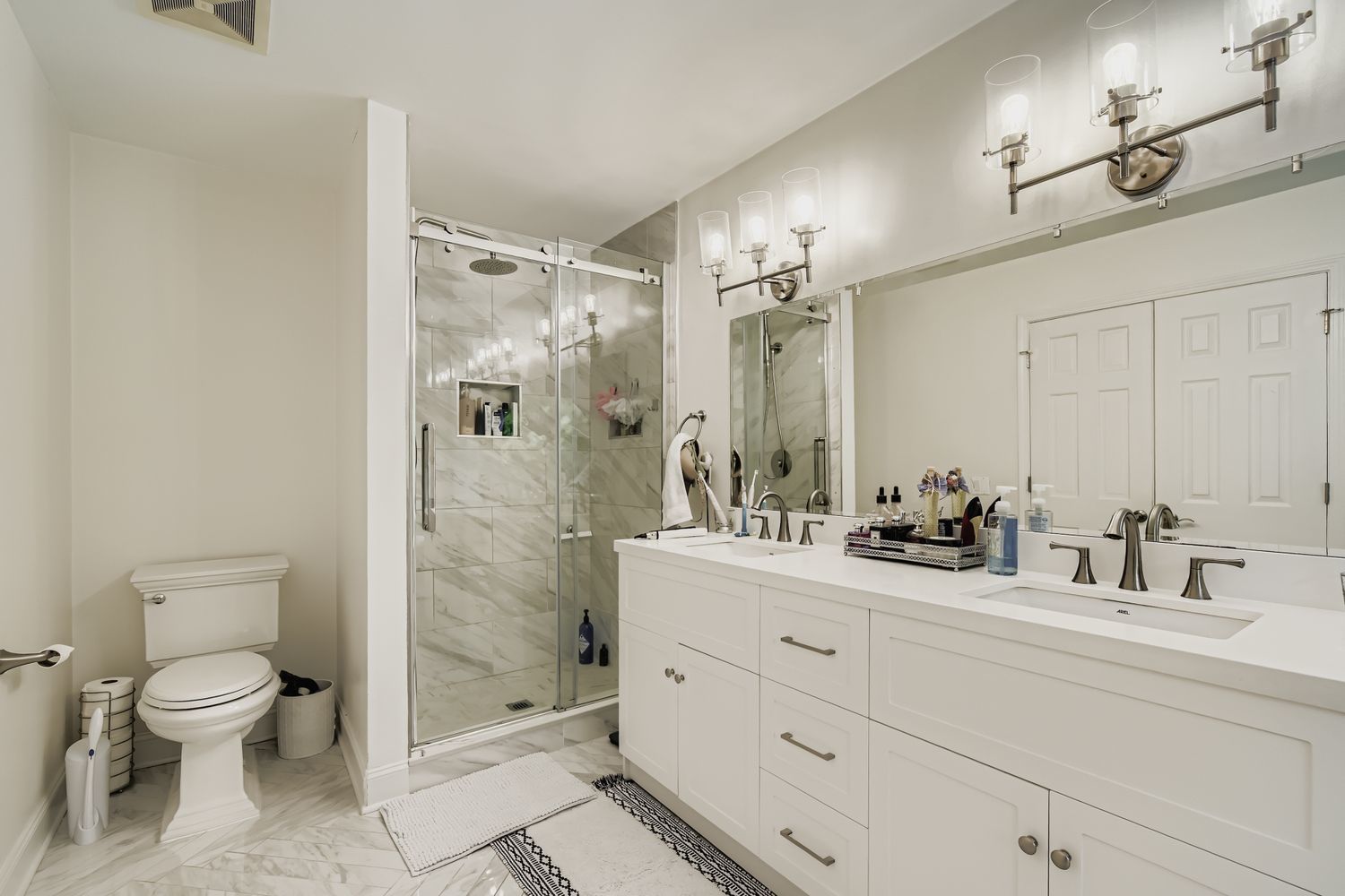 53 FALCON Place, Westmont, IL 60559