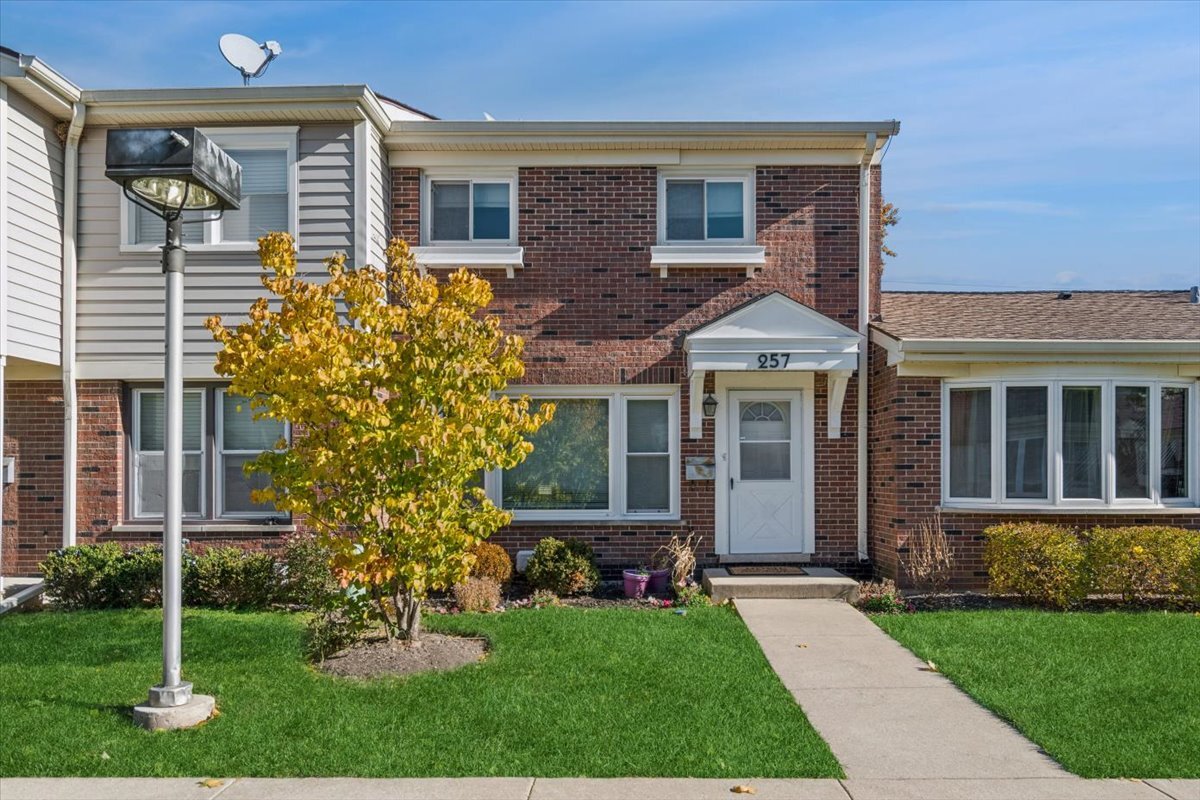 257 Bay Street, Wood Dale, IL 60191