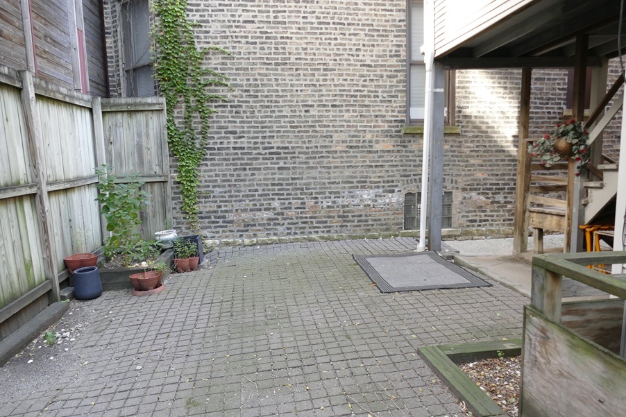 1338 W Erie Street #2, Chicago, IL 60642