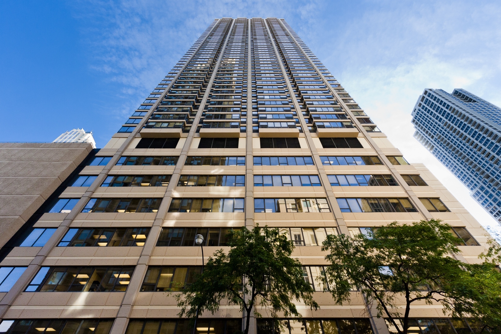 30 E HURON Street #4304, Chicago, IL 60611