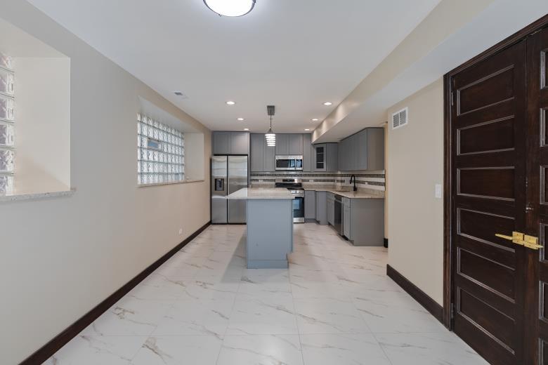 444 E 48th Street #B2, Chicago, IL 60615