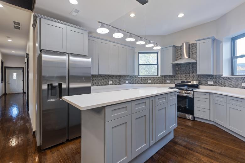 444 E 48th Street #2W, Chicago, IL 60615