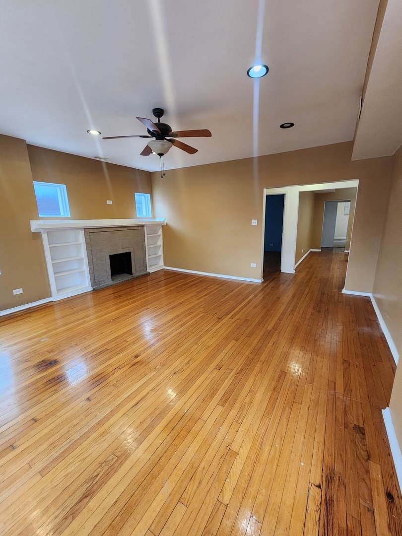 7835 S Saginaw Avenue #2, Chicago, IL 60649