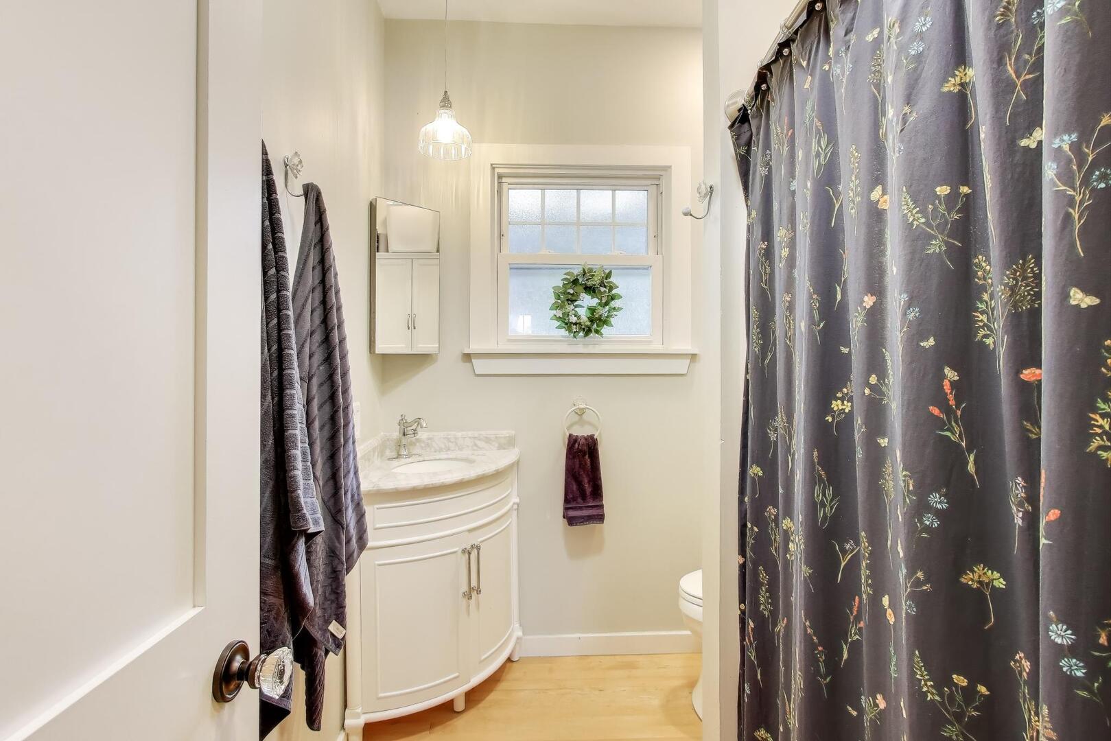 121 W Fremont Street, Arlington Heights, IL 60004