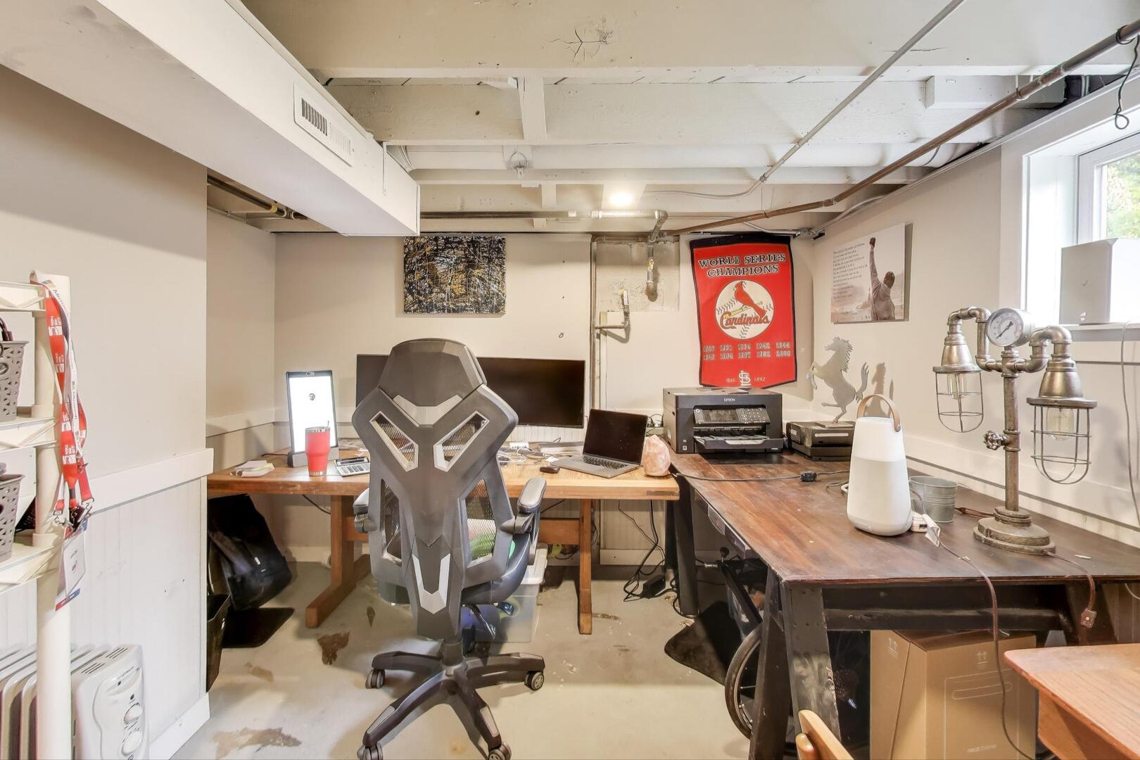 121 W Fremont Street, Arlington Heights, IL 60004