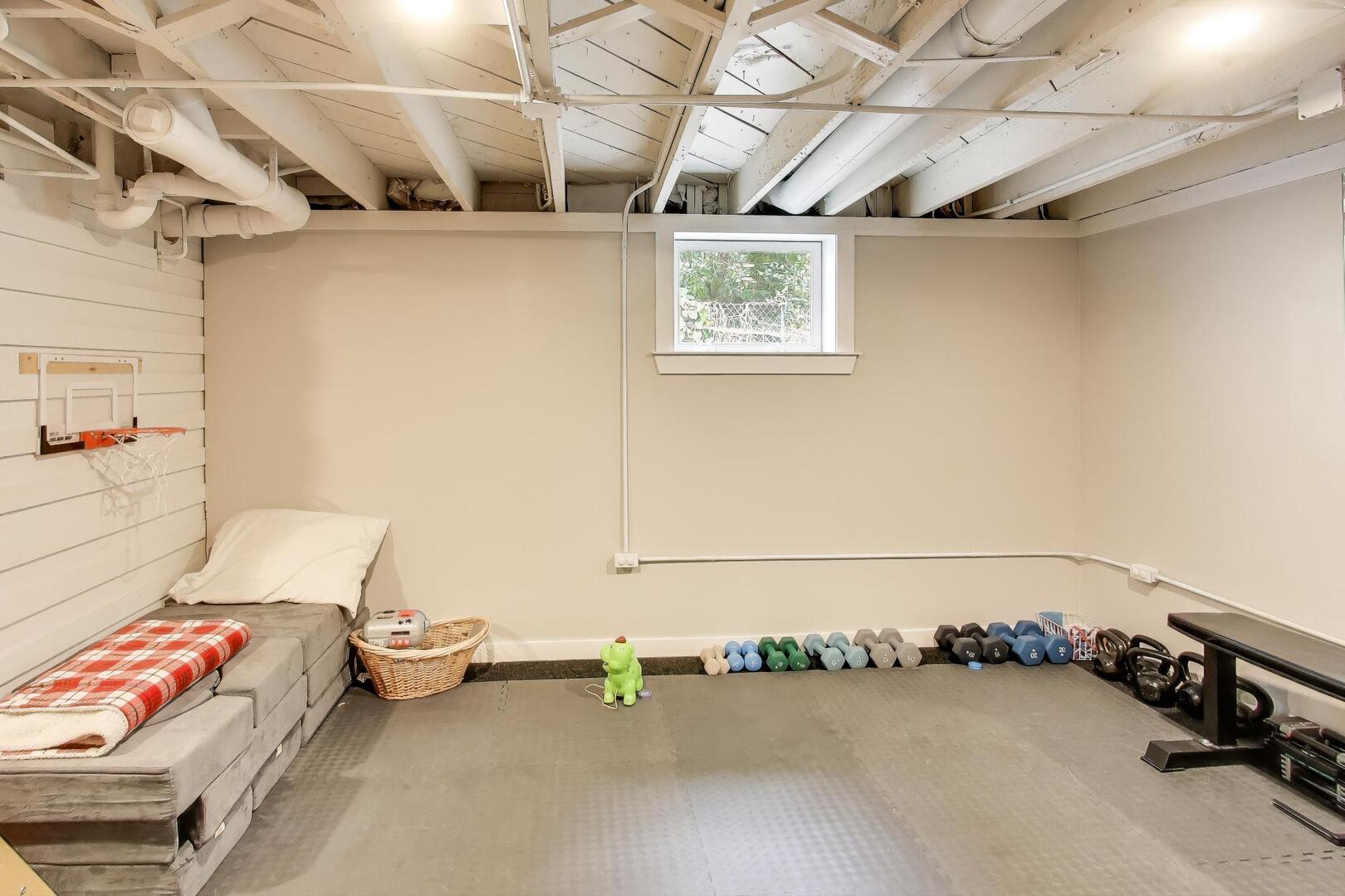 121 W Fremont Street, Arlington Heights, IL 60004