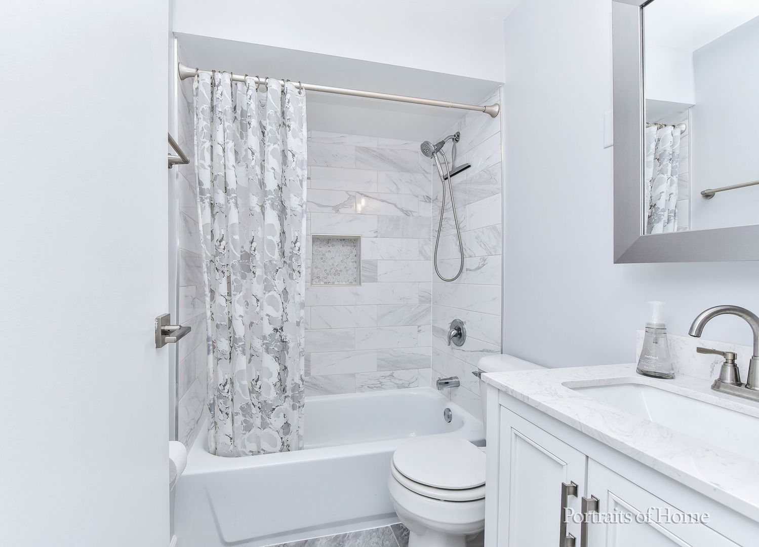 6630 S Brainard Avenue #203, Countryside, IL 60525