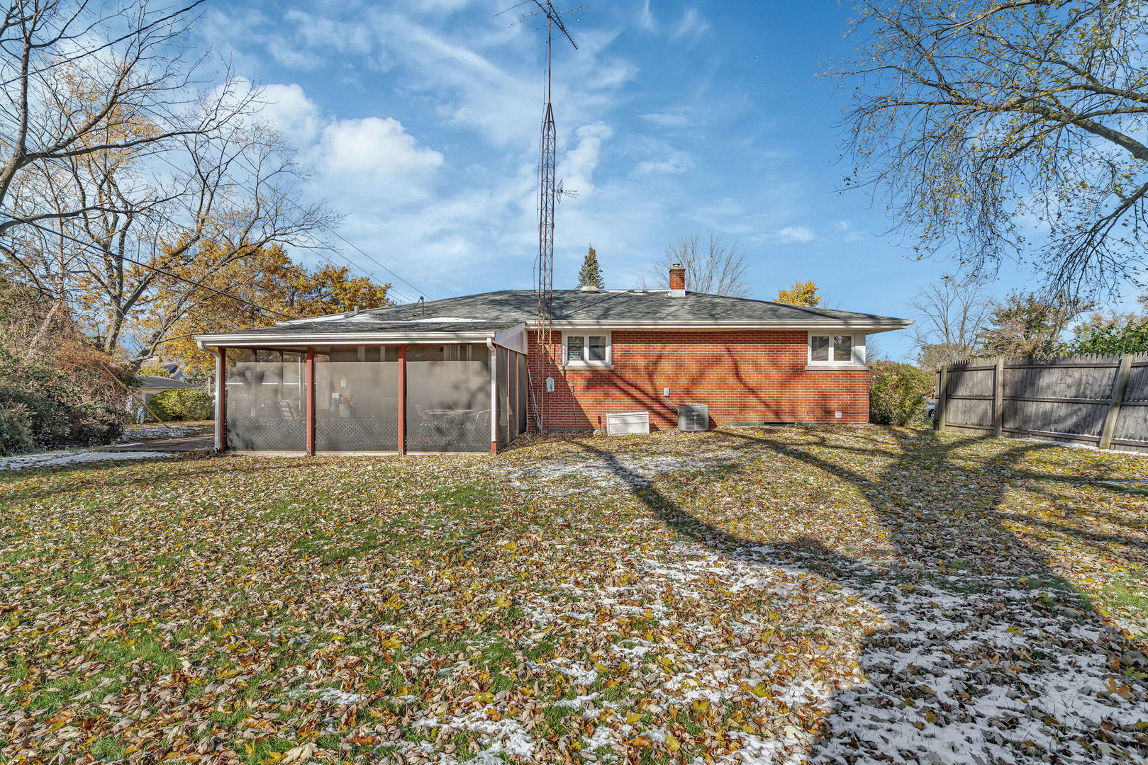 1922 Cowing Lane, Crest Hill, IL 60403