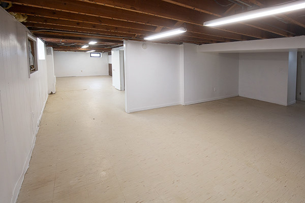 329 S Monterey Avenue, Villa Park, IL 60181